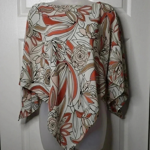 New York and Company | Poncho Top | XS - Picture 1 of 2